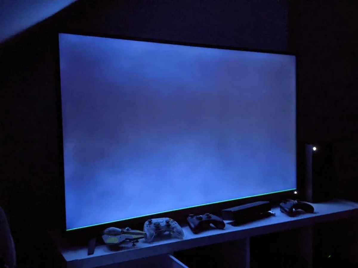 màn hình tivi có ánh sáng mờ mà không hình - hình 3